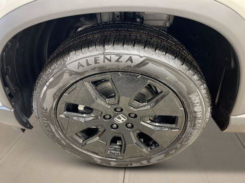 New 2026 Honda Pilot Black Edition image 12