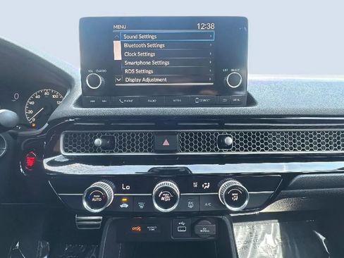 Used 2022 Honda Civic Sport image 10