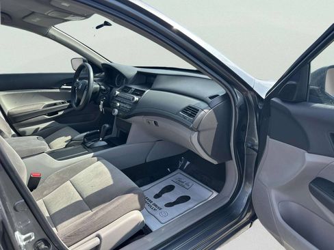 Used 2009 Honda Accord LX-P image 19