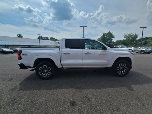 Used 2023 Chevrolet Colorado Z71 w/ Z71 Convenience Package 2 AWD/4WD image 11