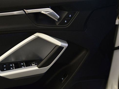 Certified 2021 Audi Q3 2.0T Premium w/ Convenience Package image 25