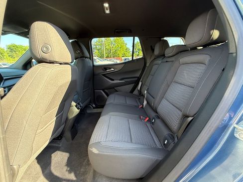 Used 2025 Chevrolet Equinox LT FWD image 22