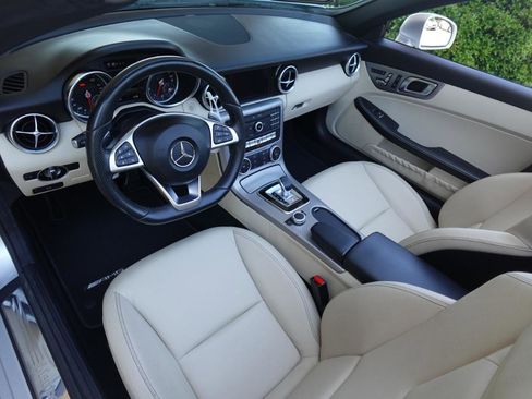 Used 2017 Mercedes-Benz SLC 300 image 16