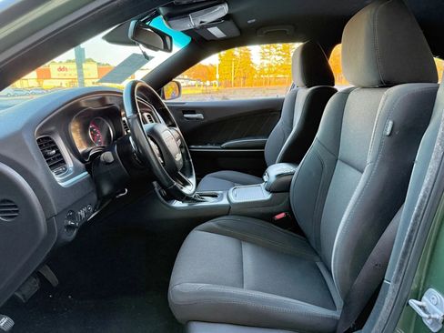 Used 2019 Dodge Charger SXT w/ Cold Weather Package image 19