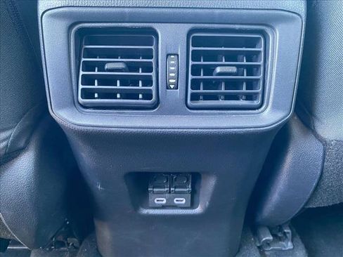 Used 2025 Toyota RAV4 XLE FWD image 24