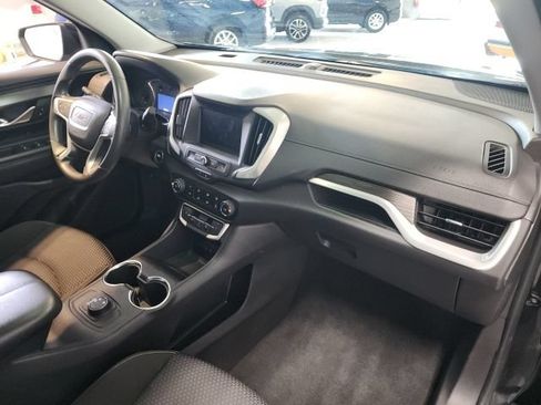 Used 2024 GMC Terrain SLE AWD/4WD image 15