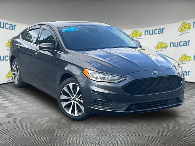 Used 2020 Ford Fusion SE AWD/4WD image 1