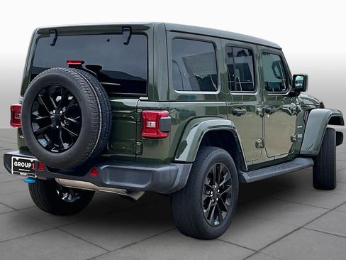 Used 2023 Jeep Wrangler Unlimited Sahara w/ Cold Weather Group AWD/4WD image 14
