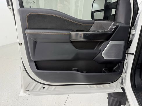 Used 2023 Ford F450 Platinum image 15