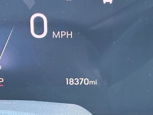 Used 2025 Buick Envista Avenir FWD image 34