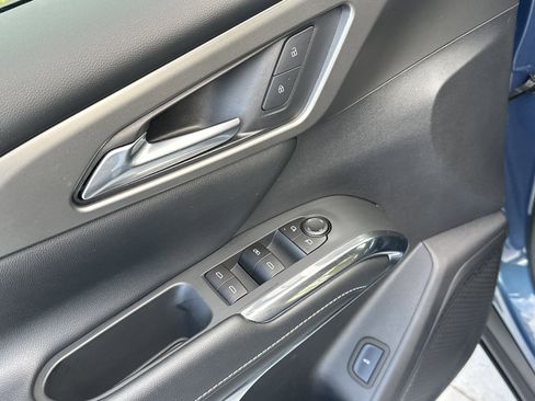 Used 2026 Chevrolet Traverse LT image 15