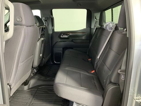 New 2026 GMC Sierra 1500 SLE image 21