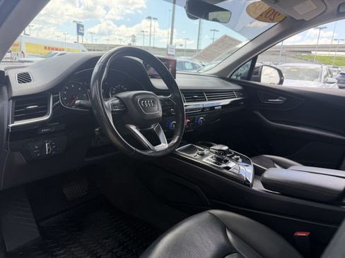 Used 2019 Audi Q7 3.0T Premium w/ Convenience Package AWD/4WD image 30