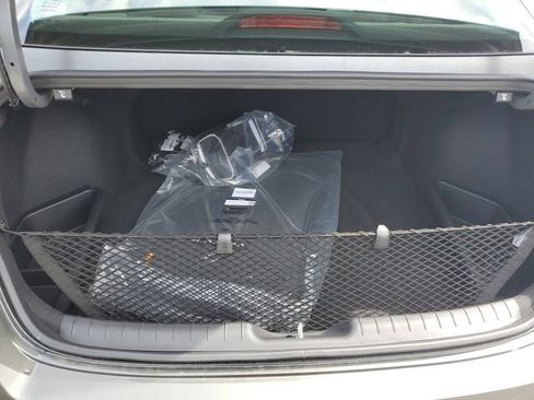 New 2026 Hyundai Elantra SE FWD image 7