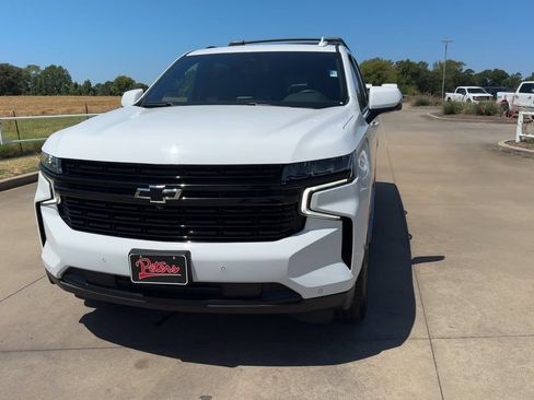 Used 2023 Chevrolet Suburban RST w/ Luxury Package RWD image 4
