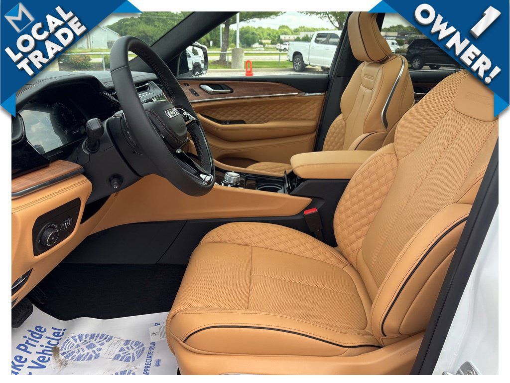 Used 2026 Jeep Grand Cherokee L Summit w/ Advanced Protech Group IV AWD/4WD image 59