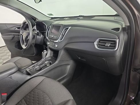 Used 2020 Chevrolet Equinox LT image 18
