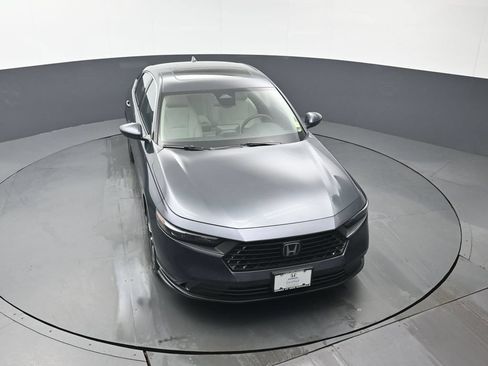 Used 2023 Honda Accord EX image 38