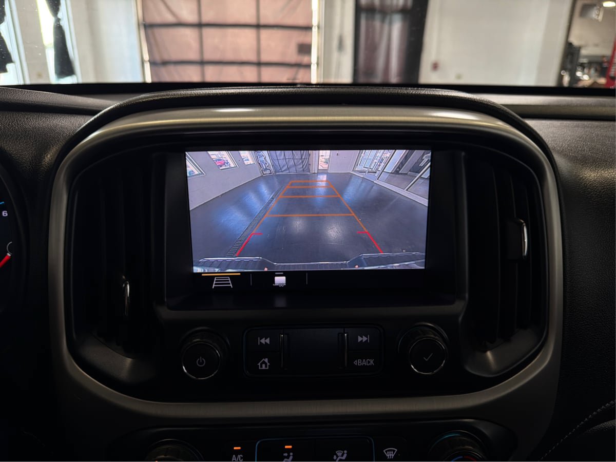 Used 2019 GMC Canyon SLE AWD/4WD image 24