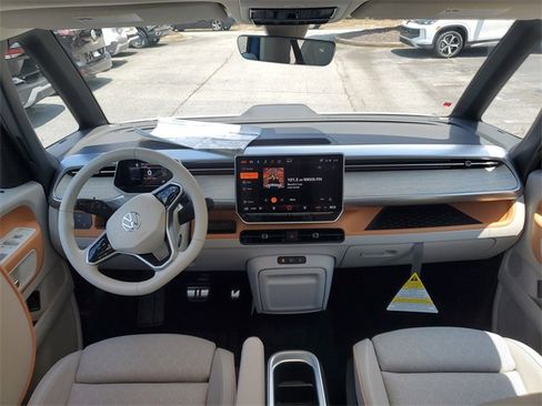 New 2025 Volkswagen ID. Buzz Pro S Plus image 14