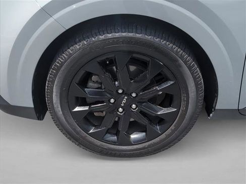 Used 2024 Kia Carnival SX Prestige FWD image 26