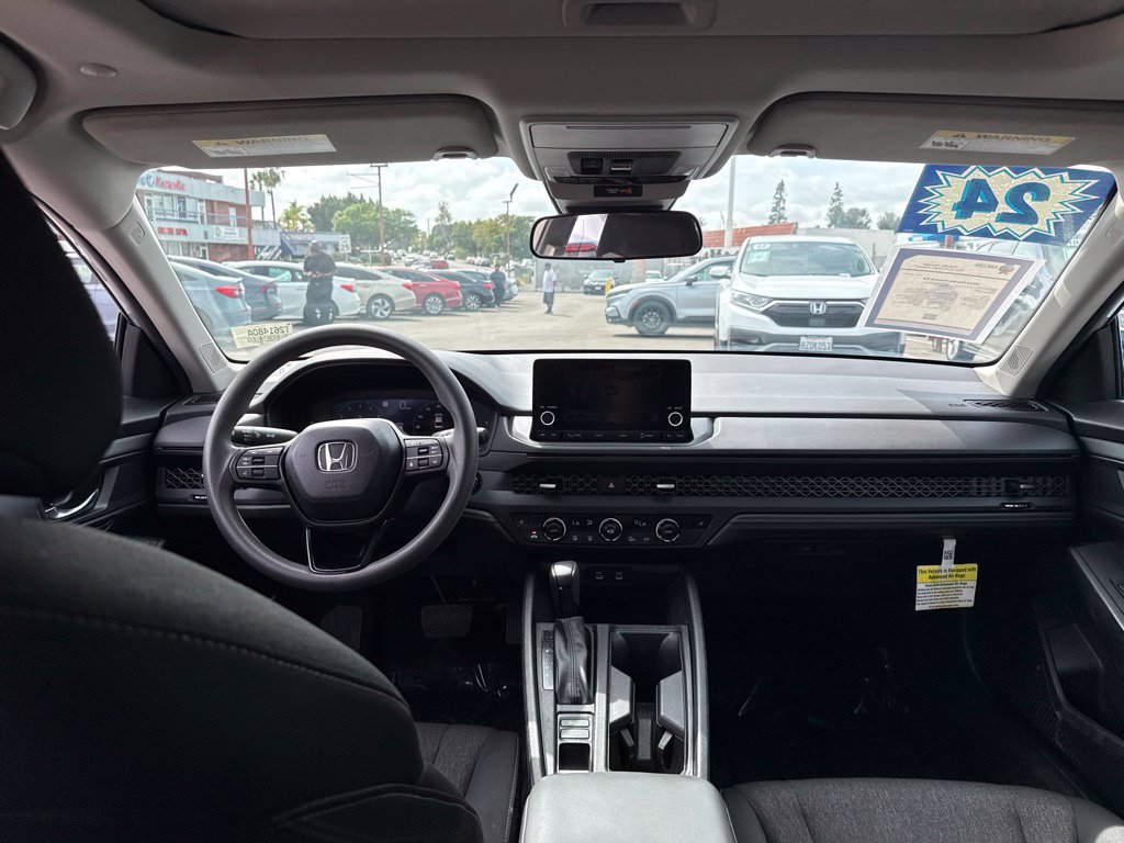 Used 2024 Honda Accord EX image 11