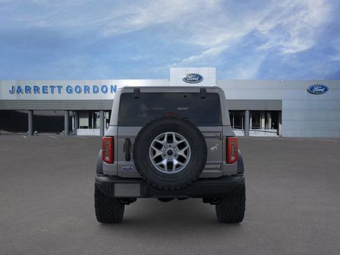 New 2025 Ford Bronco Badlands image 5