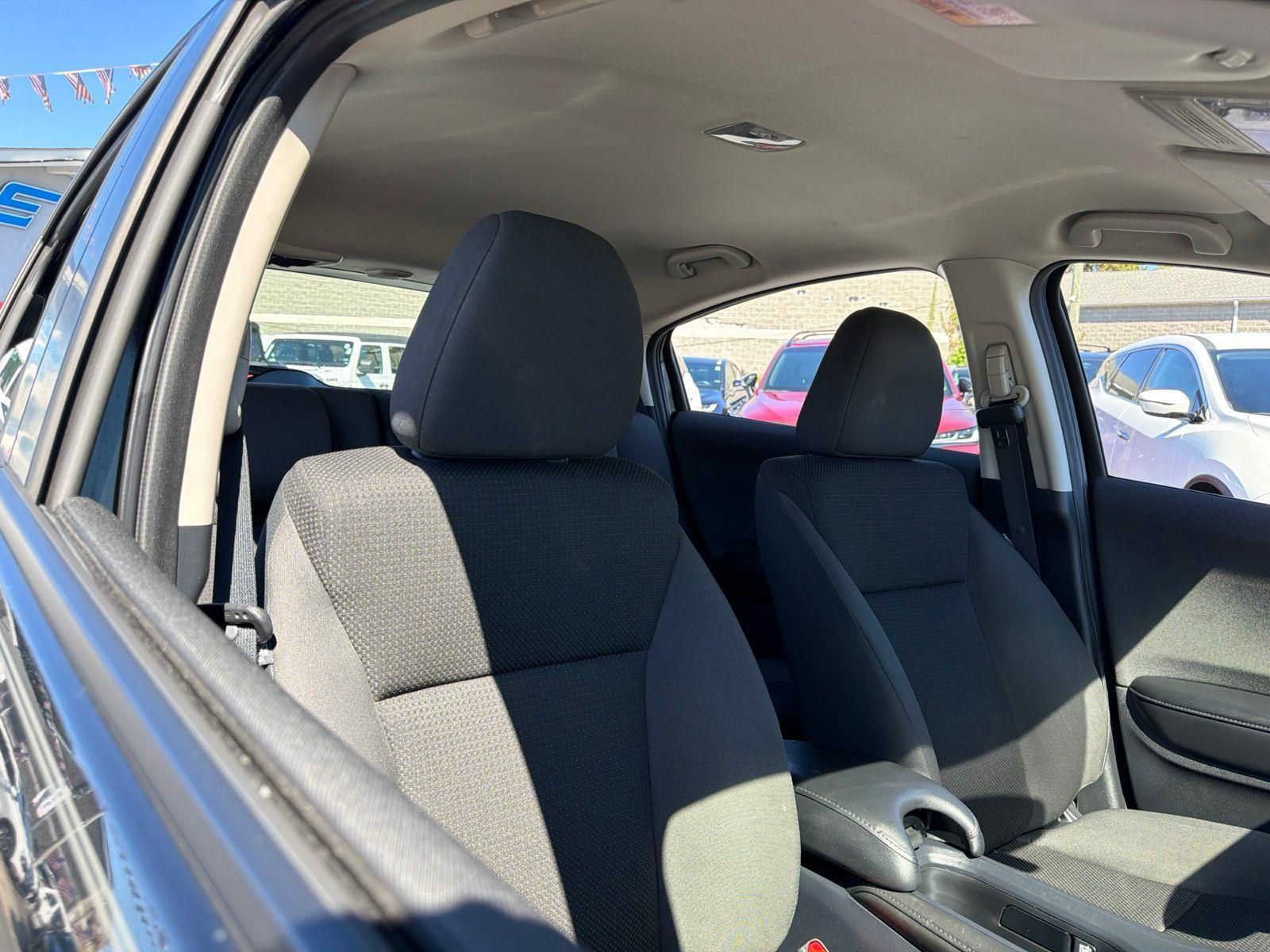 Used 2021 Honda HR-V LX image 13