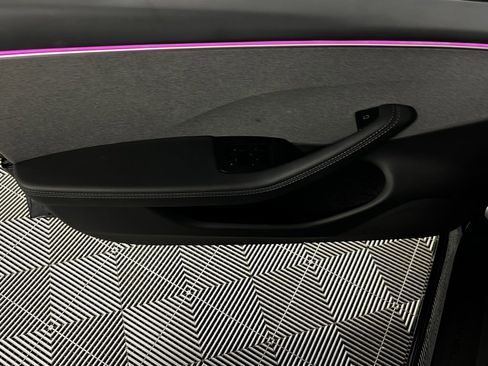 Used 2024 Tesla Model 3 Standard Range image 25