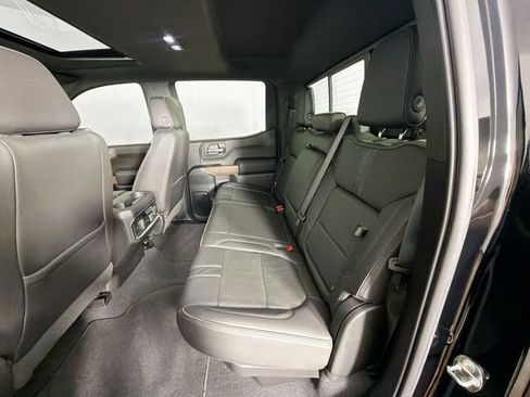 Used 2019 Chevrolet Silverado 1500 High Country w/ Technology Package AWD/4WD image 26