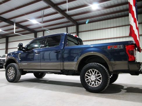 Used 2017 Ford F250 King Ranch w/ King Ranch Ultimate Package image 7