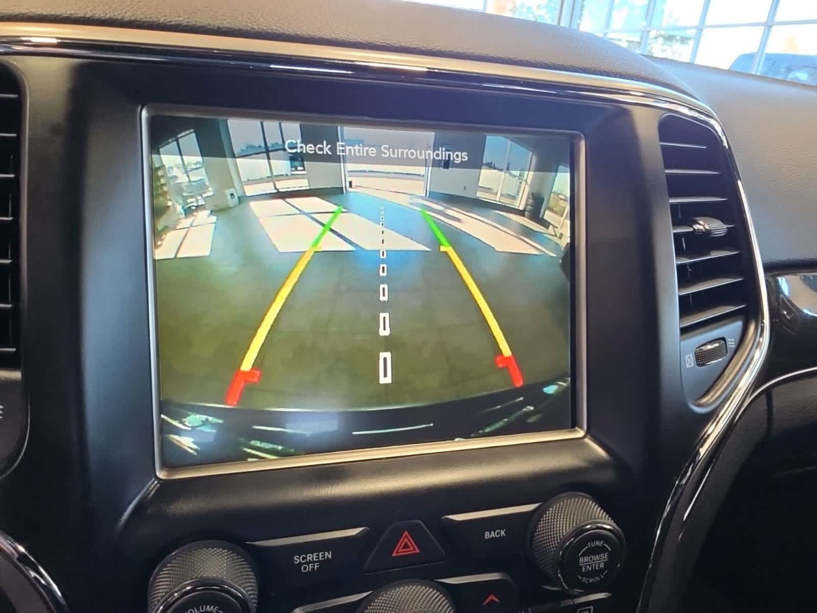 Used 2017 Jeep Grand Cherokee Trailhawk AWD/4WD image 32
