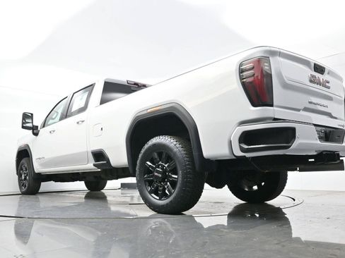 Used 2024 GMC Sierra 2500 AT4 w/ Technology Package AWD/4WD image 50