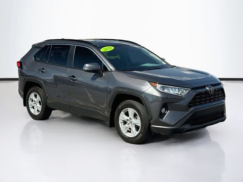 Used 2020 Toyota RAV4 XLE w/ XLE Grade Weather Package AWD/4WD image 3
