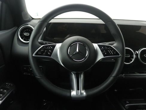 Certified 2026 Mercedes-Benz GLB 250 image 10