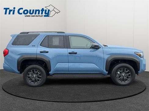 Certified 2025 Toyota 4Runner SR5 image 9