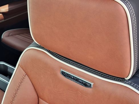 New 2025 GMC Sierra 1500 Denali Ultimate image 18