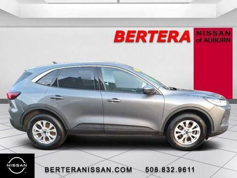 Used 2023 Ford Escape Active w/ Tech Pack #2 image 2