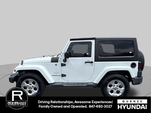 Used 2015 Jeep Wrangler Sahara w/ Dual Top Group AWD/4WD image 6
