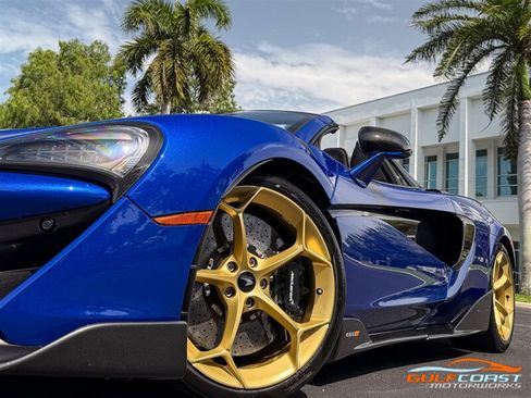 Used 2020 McLaren 600LT Spider RWD image 13