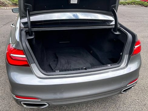 Used 2018 BMW 750i xDrive AWD/4WD image 36