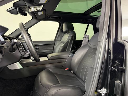 Used 2024 Land Rover Range Rover SE AWD/4WD image 5