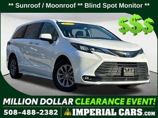 Used 2025 Toyota Sienna XLE video 1