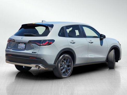 Used 2025 Honda HR-V Sport image 4