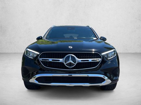 Used 2026 Mercedes-Benz GLC 300 4MATIC image 2