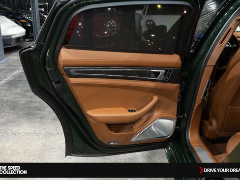 Used 2022 Porsche Panamera Turbo S image 16