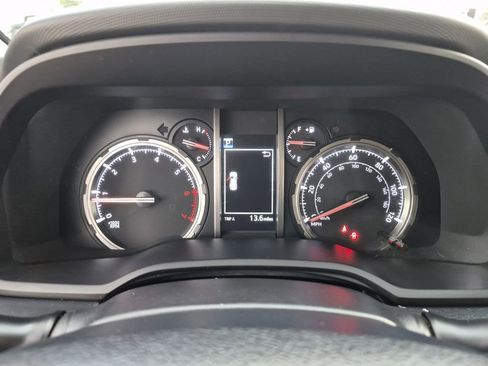 Used 2024 Toyota 4Runner TRD Off-Road Premium image 19