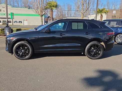 Used 2024 Jaguar F-PACE R-Dynamic S image 2