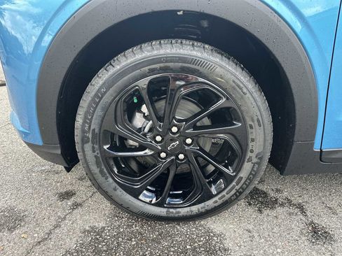 New 2027 Chevrolet Bolt RS w/ Technology Package image 12