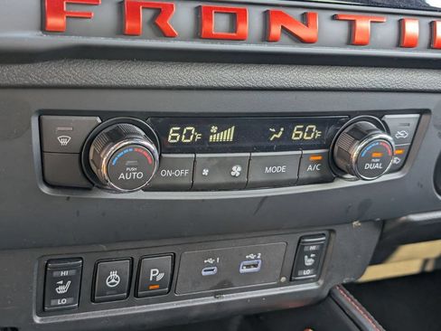 Used 2026 Nissan Frontier PRO-4X AWD/4WD image 16